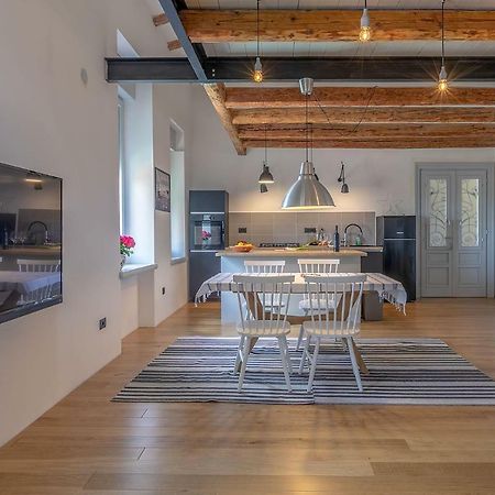 Apartman Bjork Pula Exteriör bild