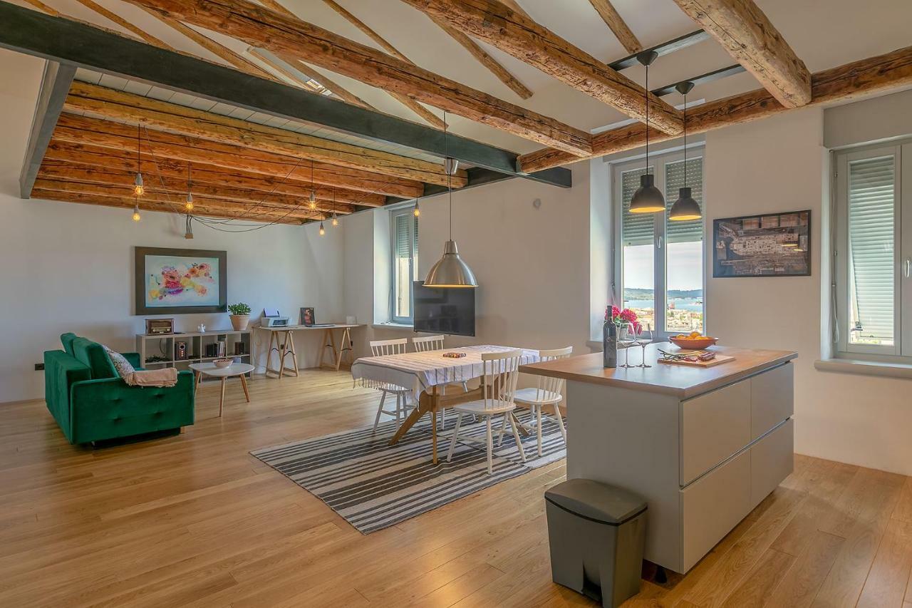 Apartman Bjork Pula Exteriör bild