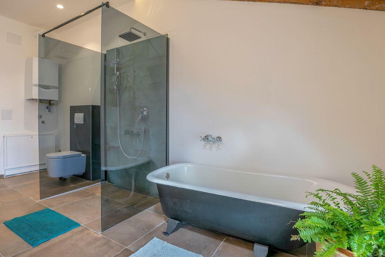 Apartman Bjork Pula Exteriör bild