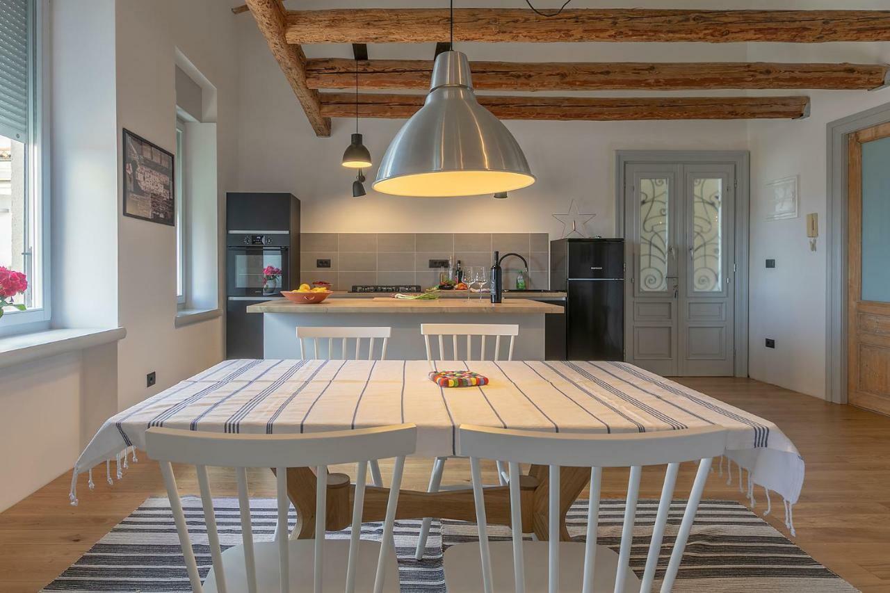 Apartman Bjork Pula Exteriör bild
